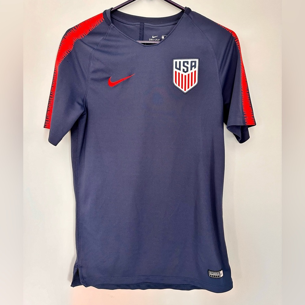 US Soccer 2018 Nike Dri-Fit Training Jersey Blue Mens Small National Soccer Team